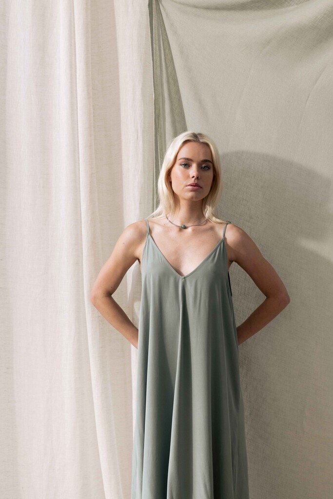 Anna Elisabeth E. 23