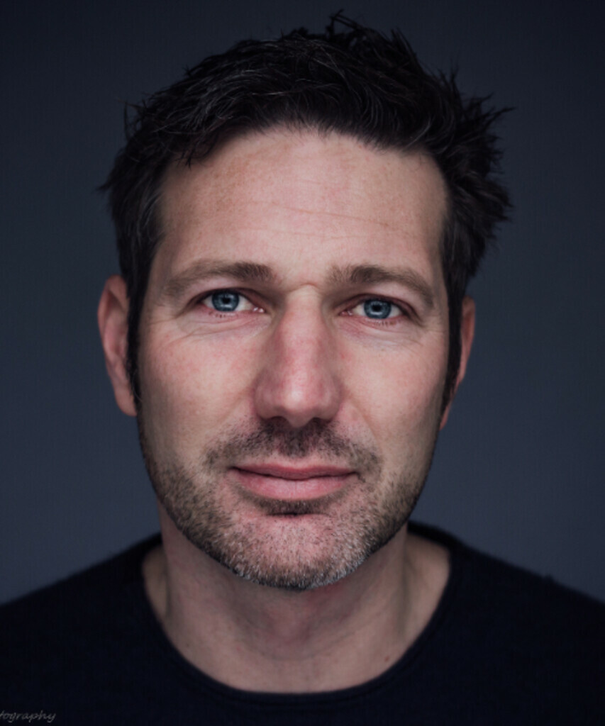 Arjan H.