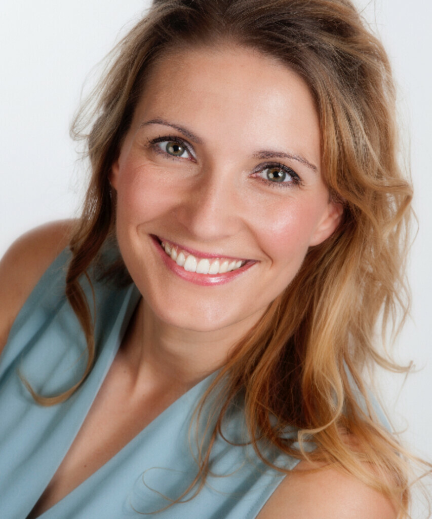 Annemarie B.
