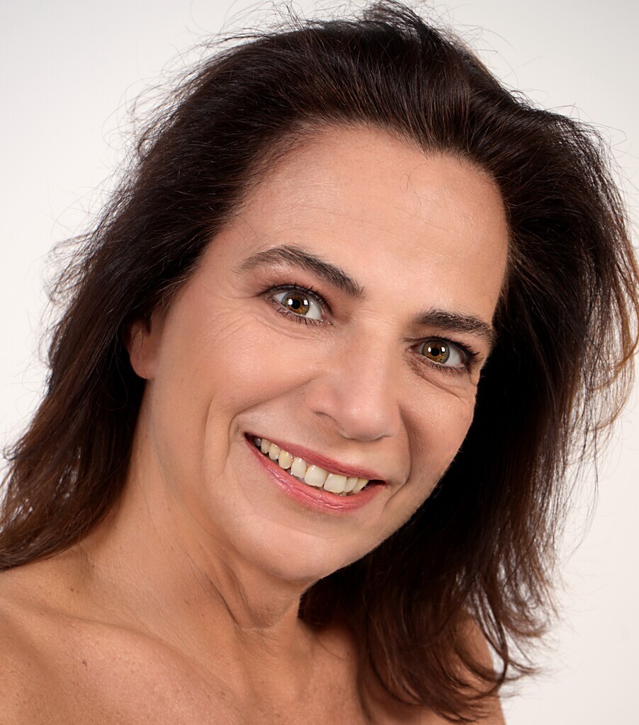 Mandy H.