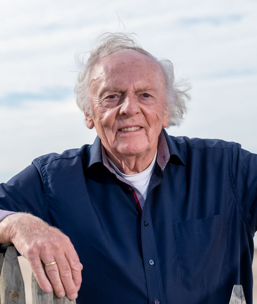 Hans W.