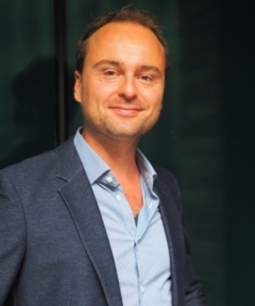 Alexander V.