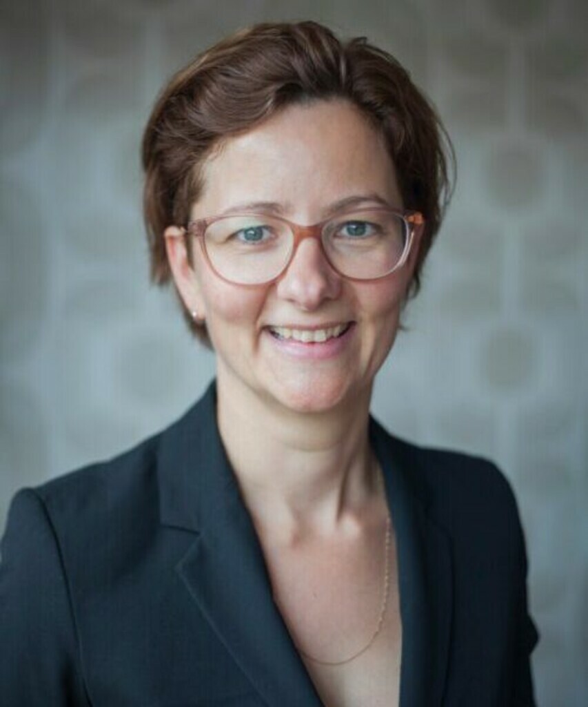 Elke N.