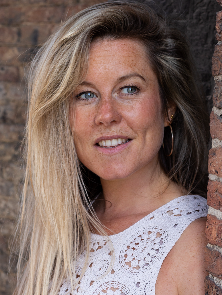 Lenneke M.