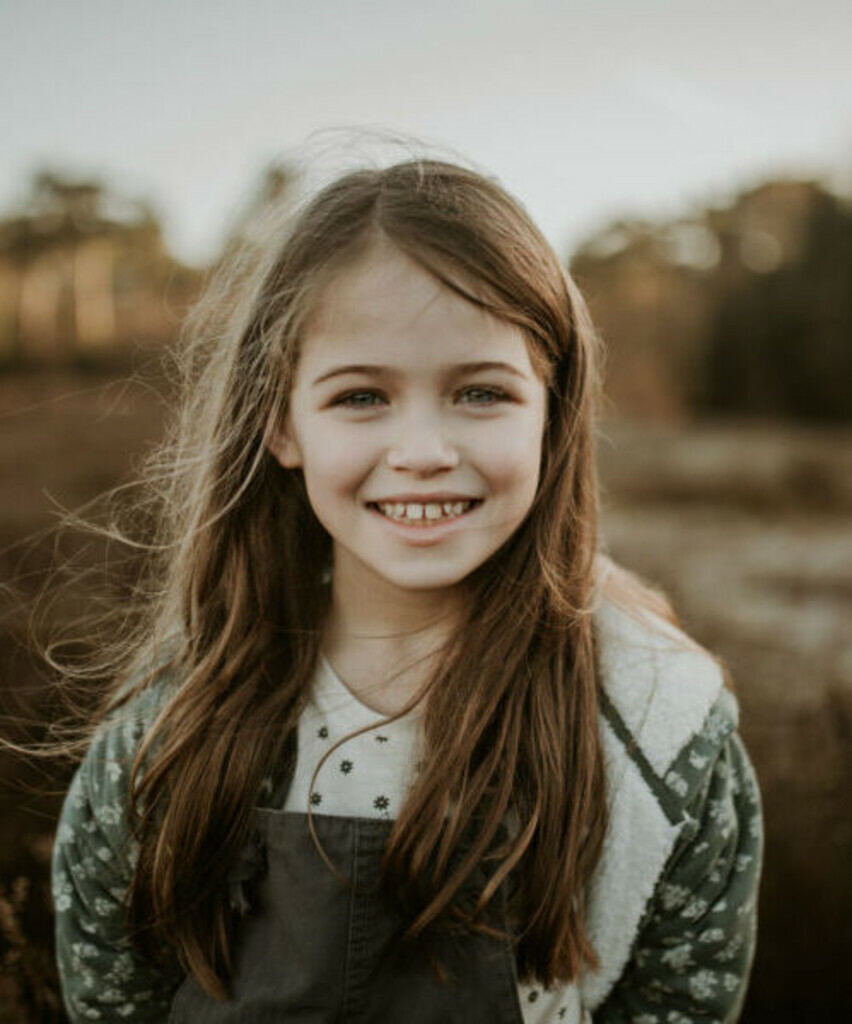 Neve H.