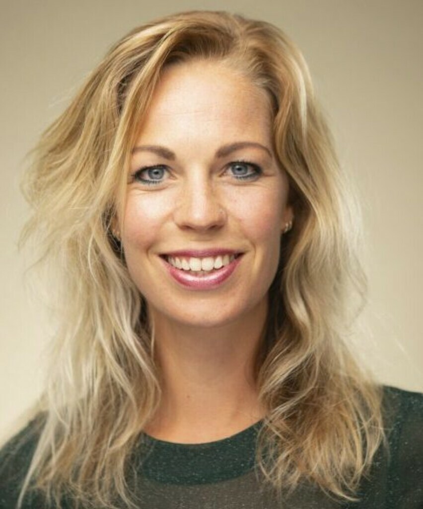 Janneke B.