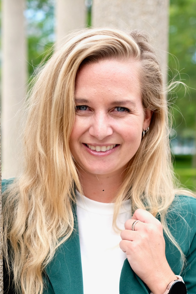 Nicole E.