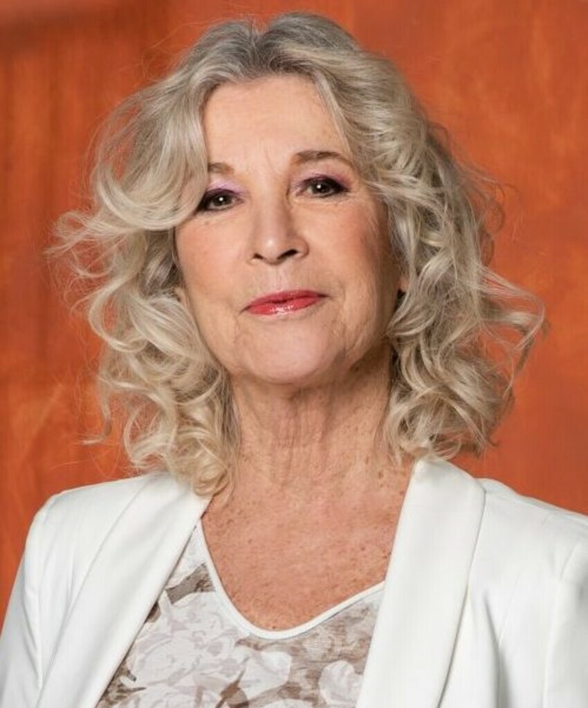 Anne B.