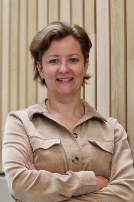 Elke N.